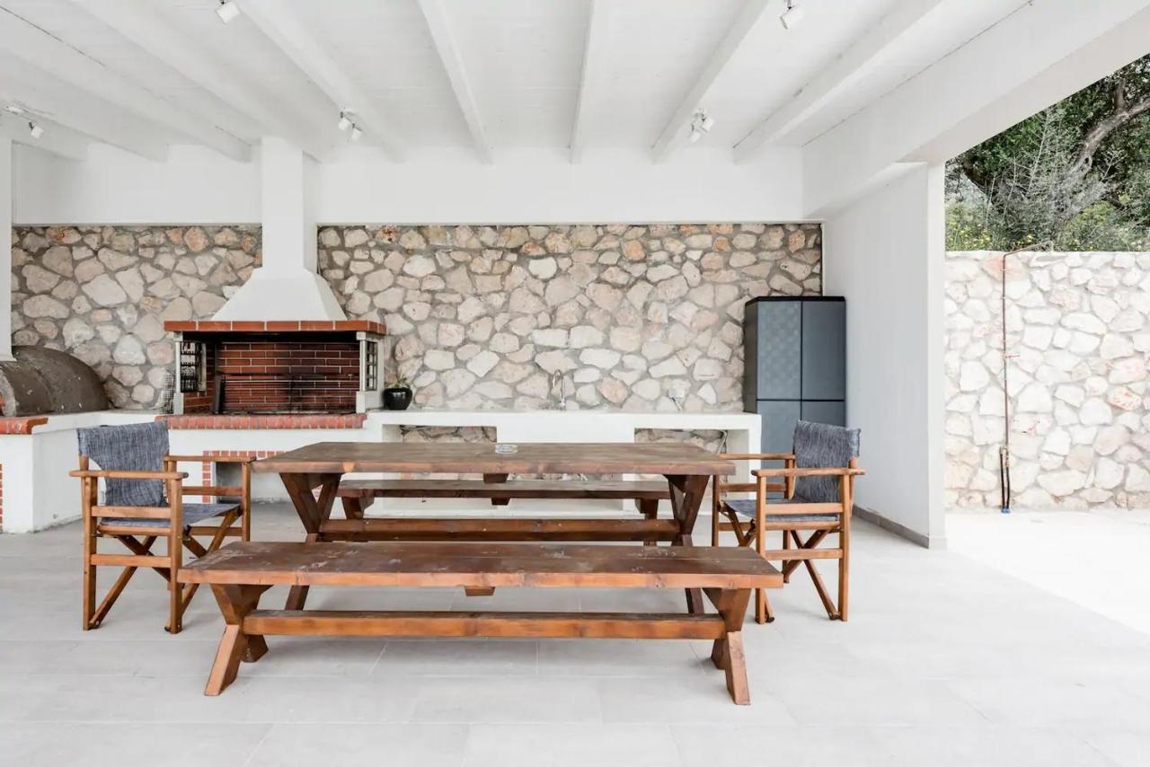 Etherealvilla-Family Villa With Pool Lourdata  Exterior foto